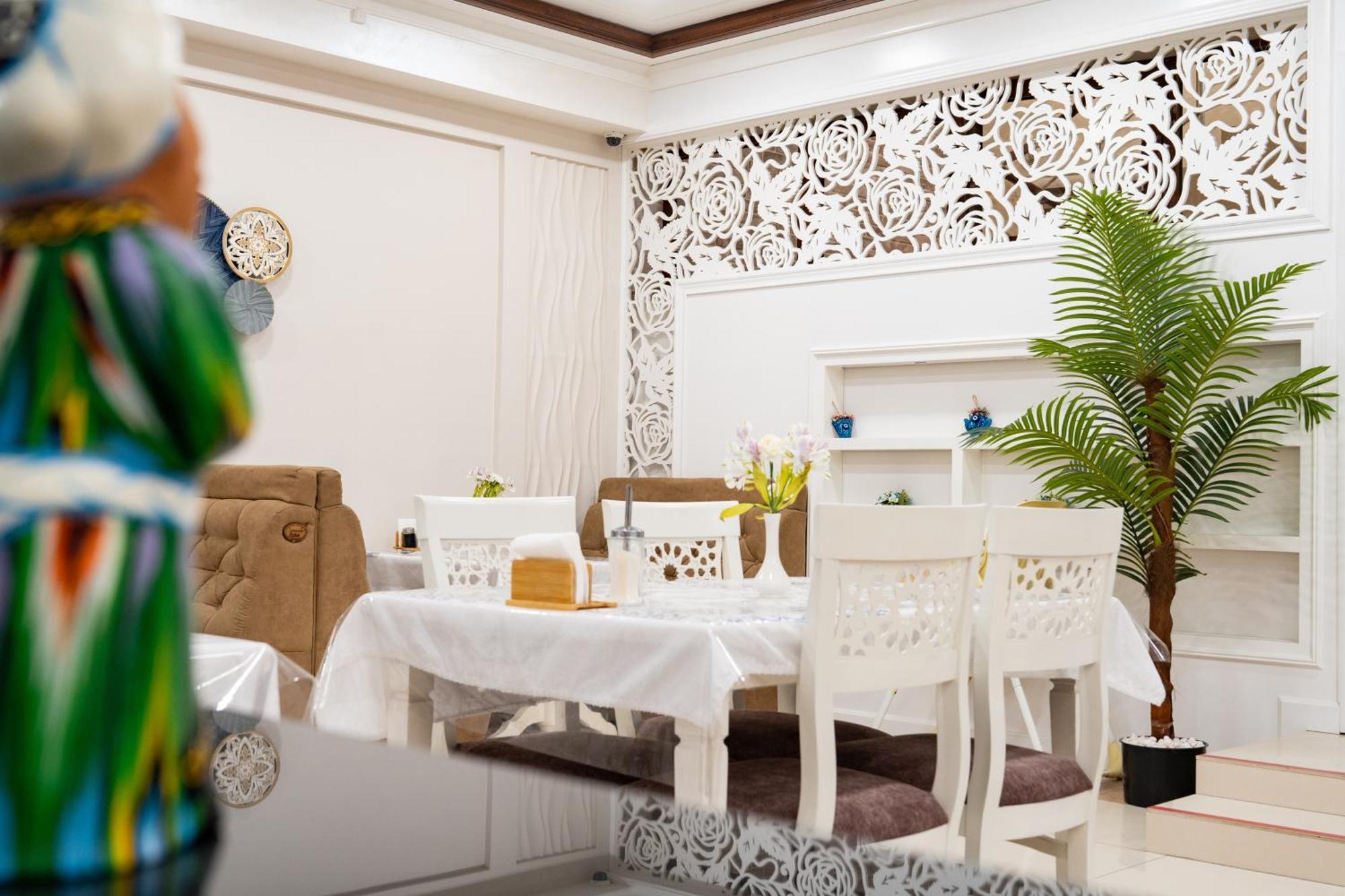Meros Boutique Hotel Samarkand Esterno foto