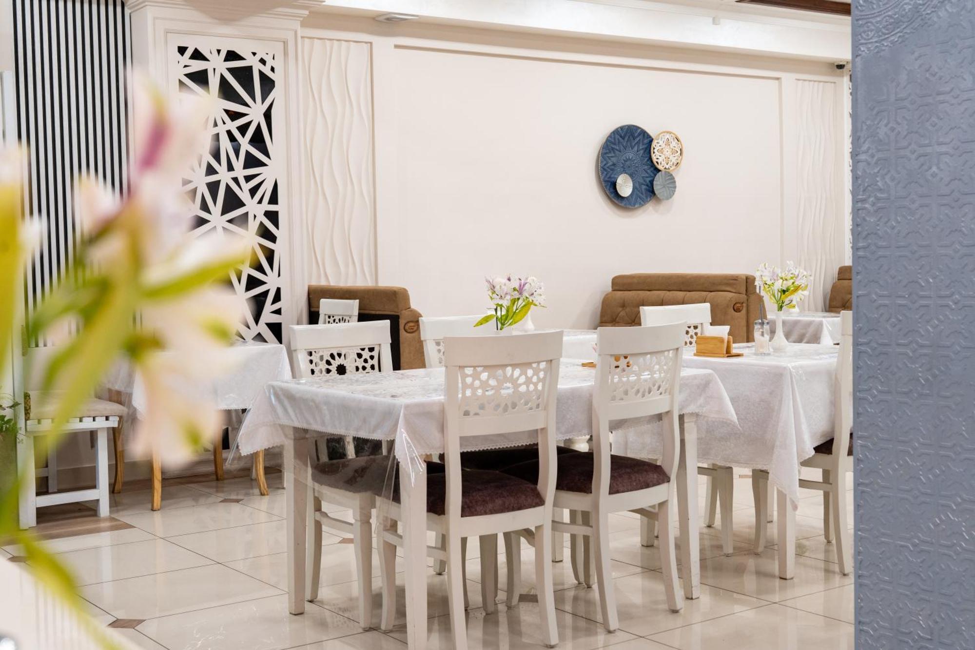 Meros Boutique Hotel Samarkand Esterno foto