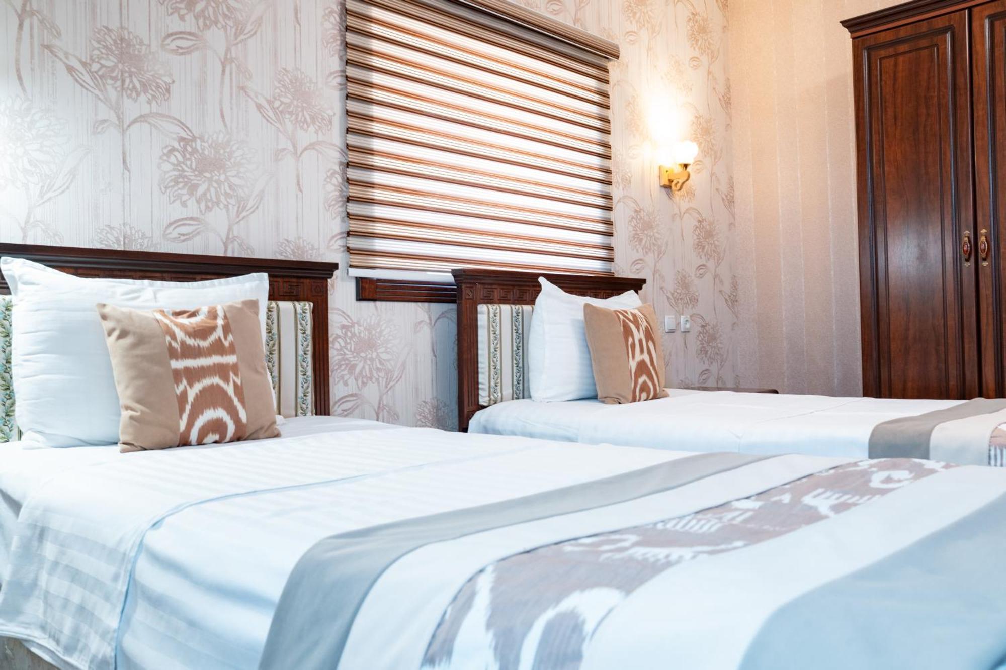 Meros Boutique Hotel Samarkand Esterno foto