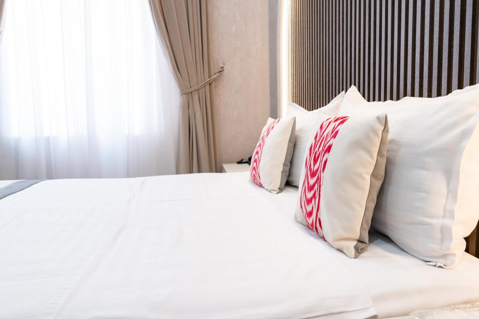 Meros Boutique Hotel Samarkand Esterno foto